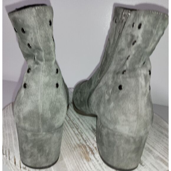 VANELI, Grey Block Heel Pull-On Ankle Boots, Woman Size 9.5 - Picture 4 of 7